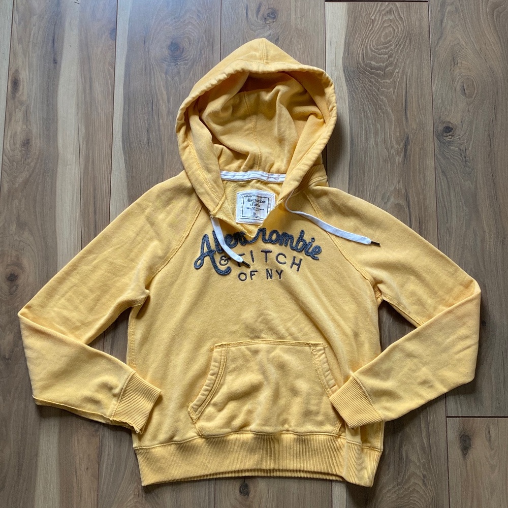 Abercrombie & fitch sweatshirt